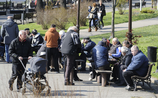 Пензионери бесплатно туже до Стразбура