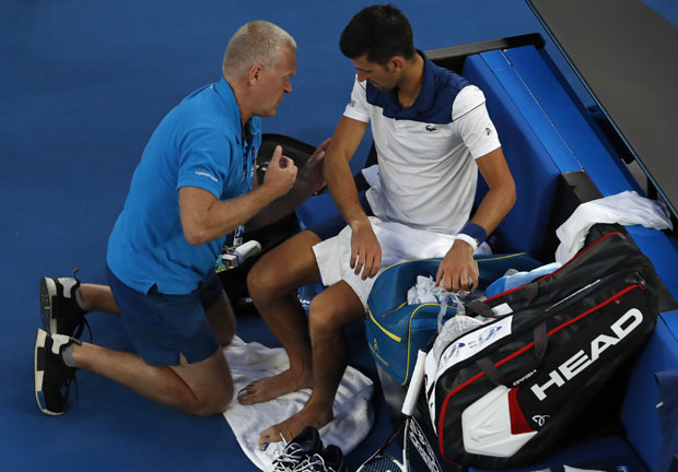 ЂОКОВИЋА МУЧИ ЛАКАТ: Ситуација је озбиљна, са тимом ћу видети шта и како даље