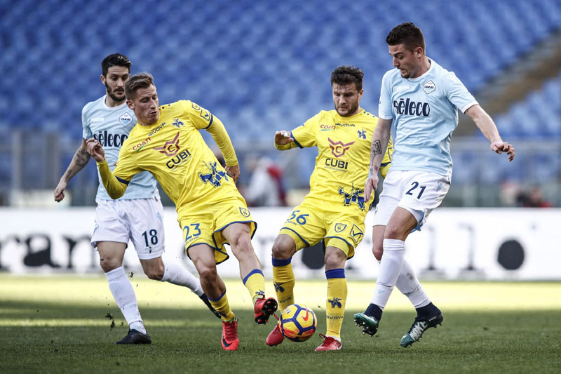 СЕРГЕЈ ИЗ СВЕМИРА: Италијани дижу Србина у небеса после партије против Кјева