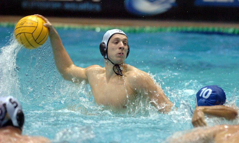 ИЗ АУТОБУСА У БАЗЕН: Ватерполисти Партизана гостују у Бреши