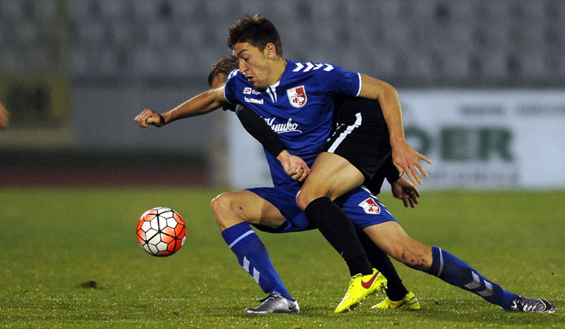 Павков чека Боаћија