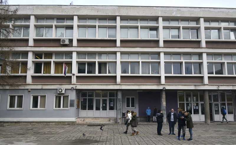 Продаја Железничке школе одложена на 60 дана