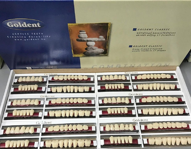 ФОТО: Са таштом кријумчарио вештачке зубе