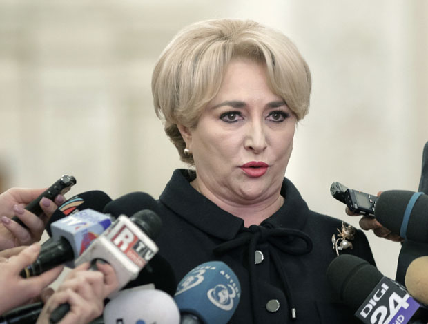 Мандатар за председнка румунске владе Вјорика Данчила представила министре