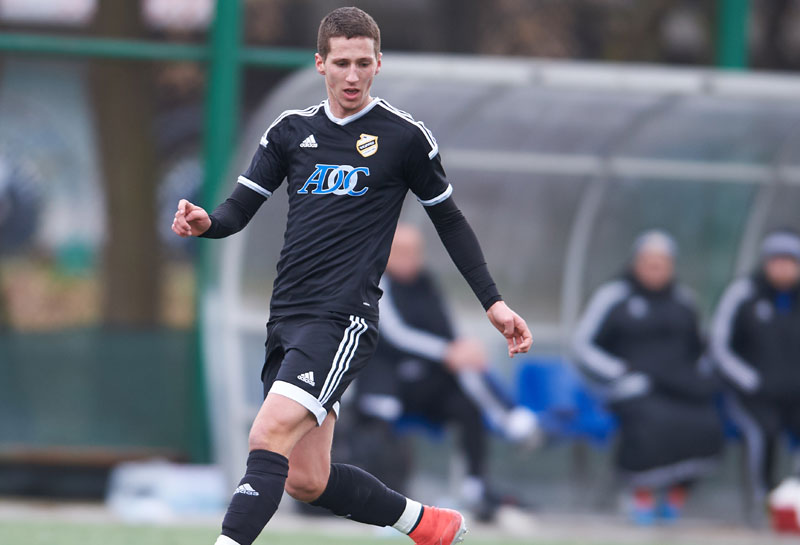 Петар Милић нови фудбалер Чукаричког