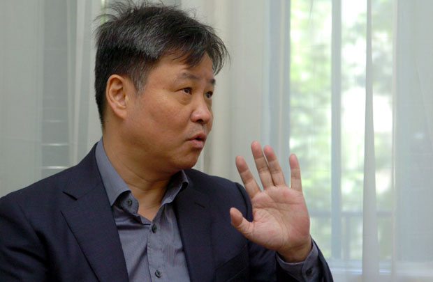 ЈУ ХУА : Запад нам диктира живот пун предрасуда