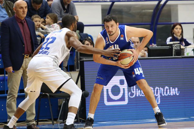 ВЕЧИТИ ДЕРБИ КЉУЧАН ЗА ПЛЕЈ-ОФ: Морнар срушио Будућност и растужио Партизан, а учинио услугу Звезди