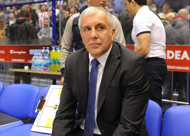 ИНЦИДЕНТ У БАНДИРМИ: Жељко Обрадовић ошамарио играча (ВИДЕО)