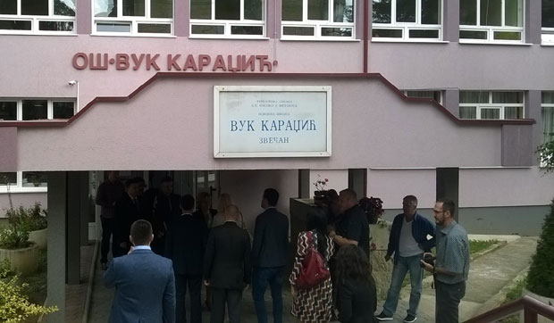 Бројни донатори помажу школе на Косову и Метохији