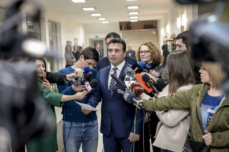 ПОПРАВНИ ЗАГЛАВЉЕН У ПРЕВОДУ? ВМРО-ДПМНЕ поднела 35.569 амандмана на Закон о језику