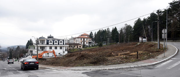 Трговци поред Карађорђевића