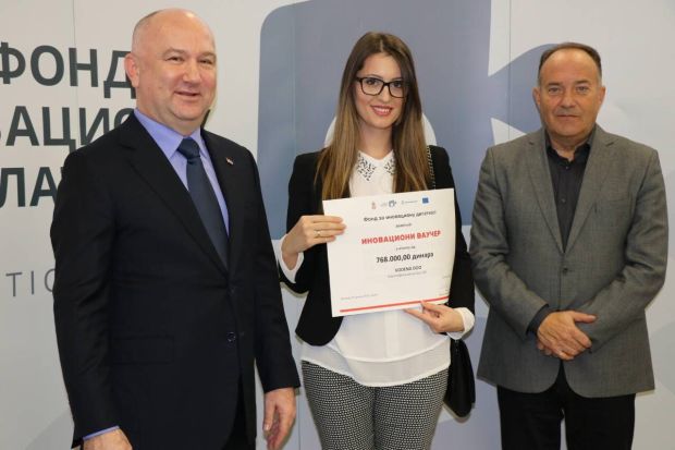 Поповић и Шарчевић: Додељени иновациони ваучери српским предузећима