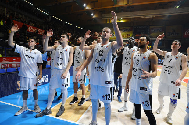 ЦРНО-БЕЛИ ПОРАЗОМ У ДЕРБИЈУ ШАНСЕ ЗА ПЛЕЈ-ОФ СВЕЛИ НА ТЕОРИЈУ: Партизанова немогућа мисија