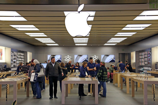 Епл обећава решење за софтверску алатку која успорава перформанс старих модела 