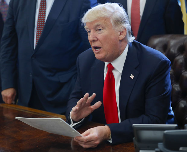 ФБИ ЗАБРИНУТ: Трамп жели да објави поверљиви меморандум о наводном мешању Русије у америчке изборе