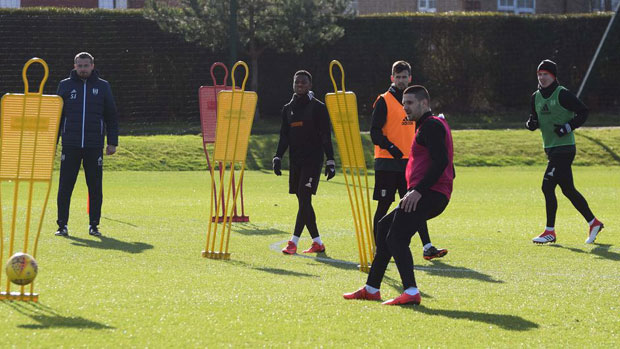 У ЈАНУАРУ ПОТРОШЕНО 1.36 МИЛИЈАРДИ ЕВРА: Срби само за позајмице