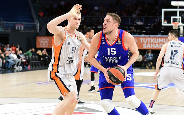 ЕЛ: ЦСКА рутински са Реалом, Жалгирис убедљив, Армани удаљио Барсу од плеј-офа, Олимпијакос декласирао Фенер