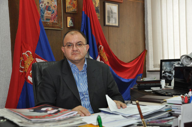 Дачићев саветник повређен у удесу