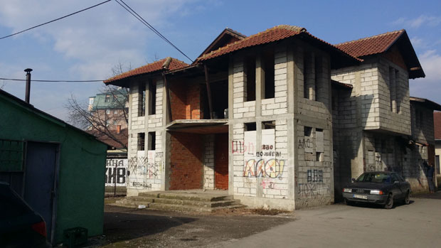 Општина купила дивљи објекат