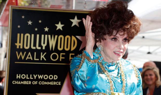 Лолобриђида добила звезду на холивудском Булевару славних (ВИДЕО)