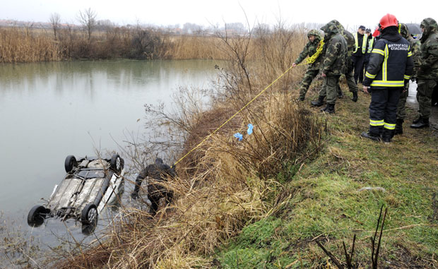 Брачни пар се удавио у полу (ФОТО+ВИДЕО)