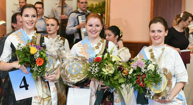 Све се променило, Буњевци сачували идентитет