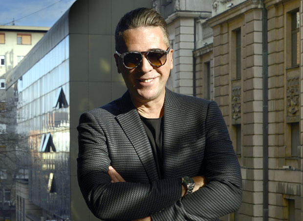 Жељко Јоксимовић пева заљубљенима 