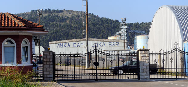 Лука Бар на тржишту капитала