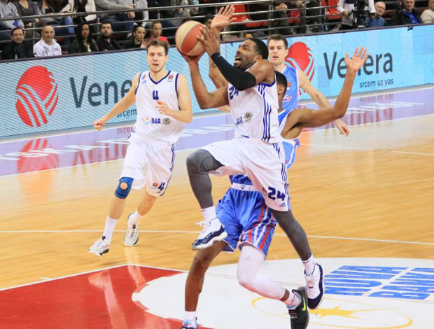 ТРИЈУМФ У ЛАКТАШИМА: Морнар све ближи плеј-офу