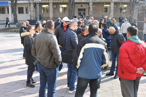  Радници краљевачког „Аутотранспорта“ траже своје зараде