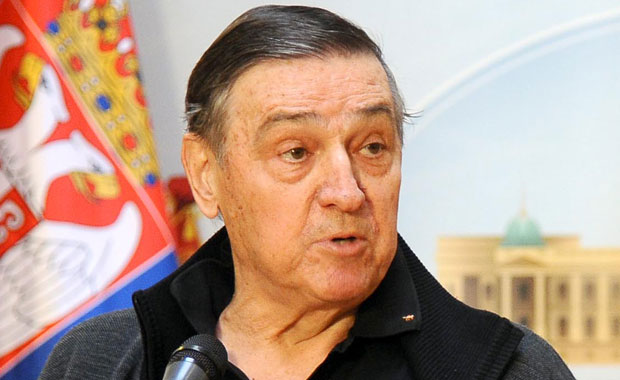 ШПИЈУНКА: Дуг због мајица