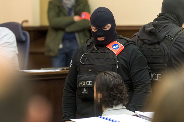 Абдеслам нем и неиспаван!