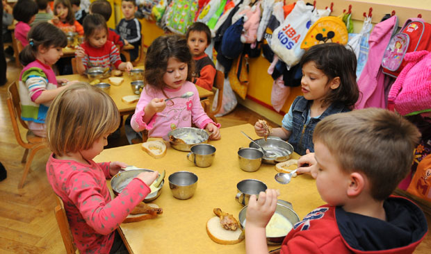 Војска даје три објекта за вртиће?