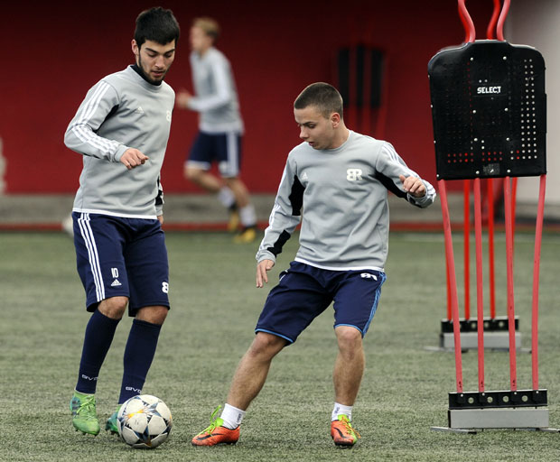 ОМЛАДИНЦИ БРОДАРЦА У ПЛЕЈ-ОФУ ЛШ ДОЧЕКУЈУ МАНЧЕСТЕР ЈУНАЈТЕД: Част гостима, нама победа!