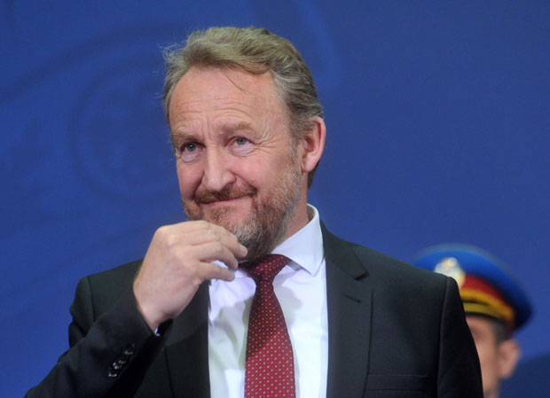 Изетбеговић: У БиХ не постоји исламска држава, али постоји радикална хрватска десница