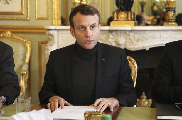 Макрон предлаже реорганизацију ислама у Француској