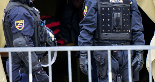 Штрајк полиције у Словенији, траже за 220 евра веће плате