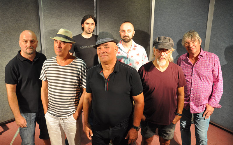 Карасевдах у Коларцу