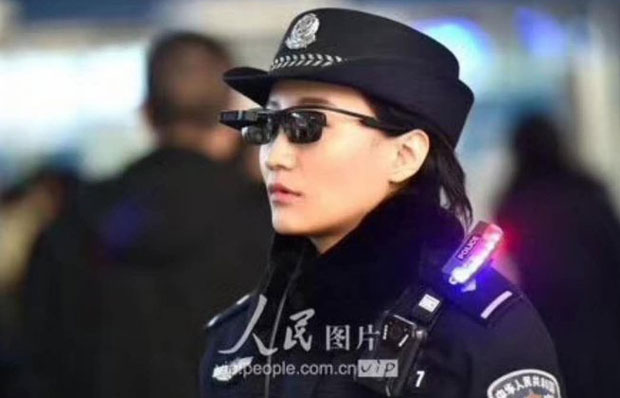 Кинеска полиција користи наочаре с технологијом препознавања лица