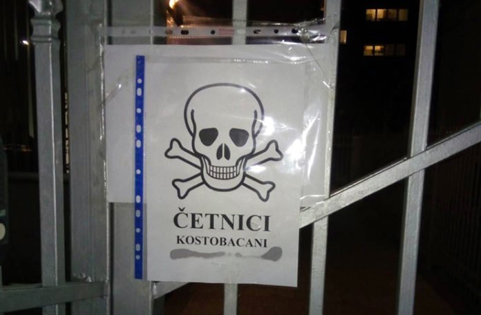 Плакат са мртвачком главом на згради Амбасаде Србије; Вучић: Верујем да ће наћи починиоце