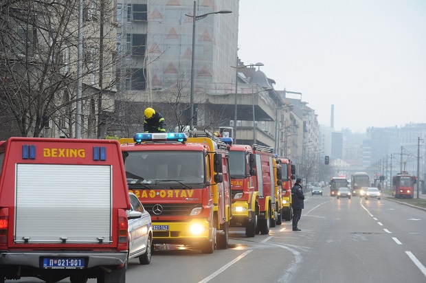 Угашен пожар код Палате правде (ФОТО)