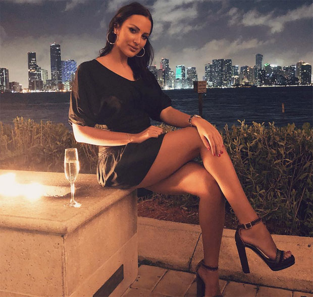 Верила се Александра Пријовић, а ово је скупоцени прстен који је добила (ФОТО)