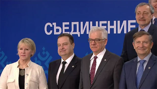 ДАЧИЋ У СОФИЈИ: Неприхватљиве арогантне поруке Србији