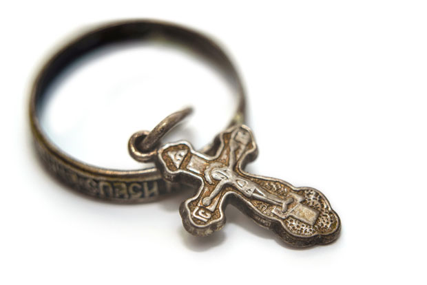 Вредан прстен из XV века у колекцији Адлигата