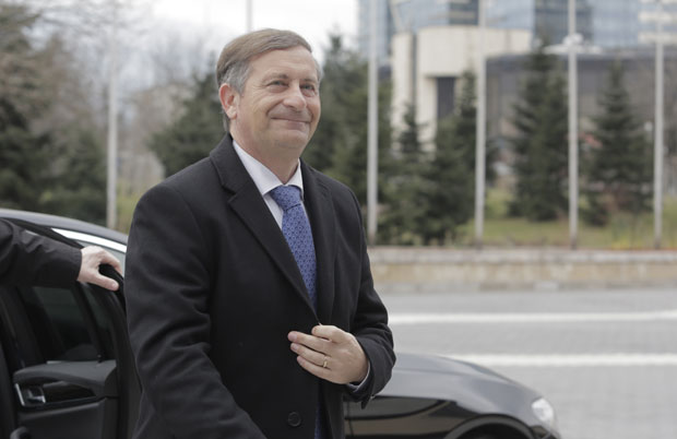 Ерјавец: Непризнавањем арбитраже, Хрватска даје негативан пример