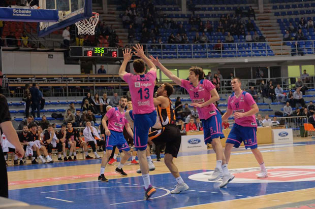 Мега у полуфиналу Купа Радивоја Кораћа, одличан деби златног јуниора