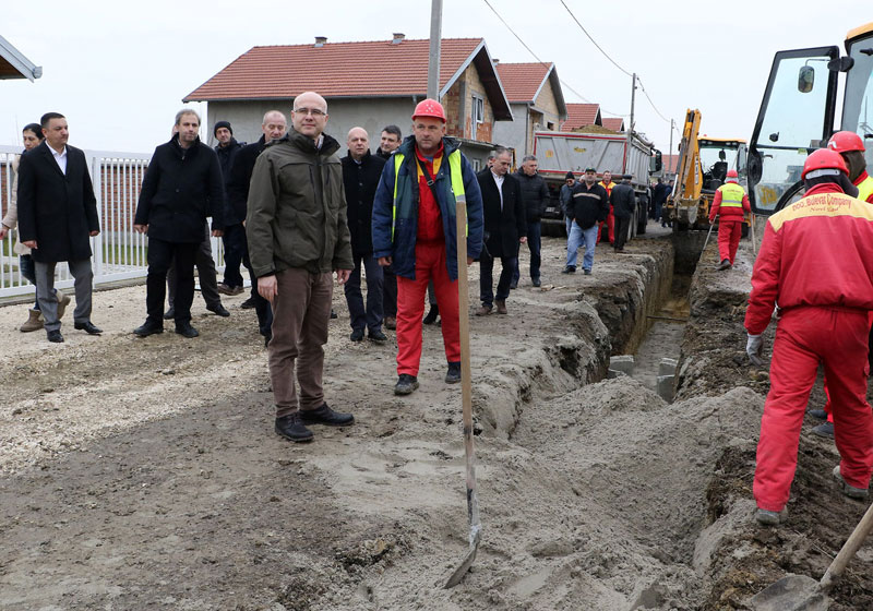 Радови у Ветернику теку по плану