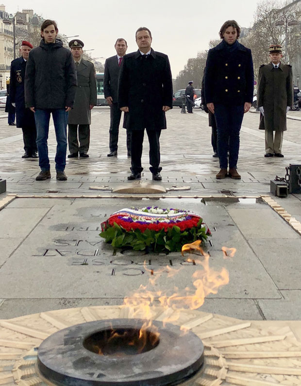 Париз нуди помоћ за бржи пут до ЕУ (ФОТО)