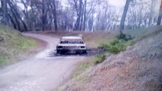 Пронађен запаљен ауто насред парка у Нишу