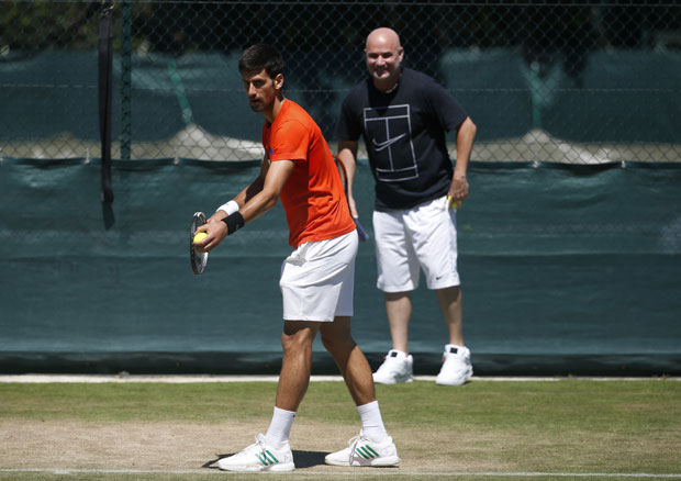 АГАСИ ВЕРУЈЕ У ЂОКОВИЋА: Новак је кренуо узлазном путањом, вратиће се на трон